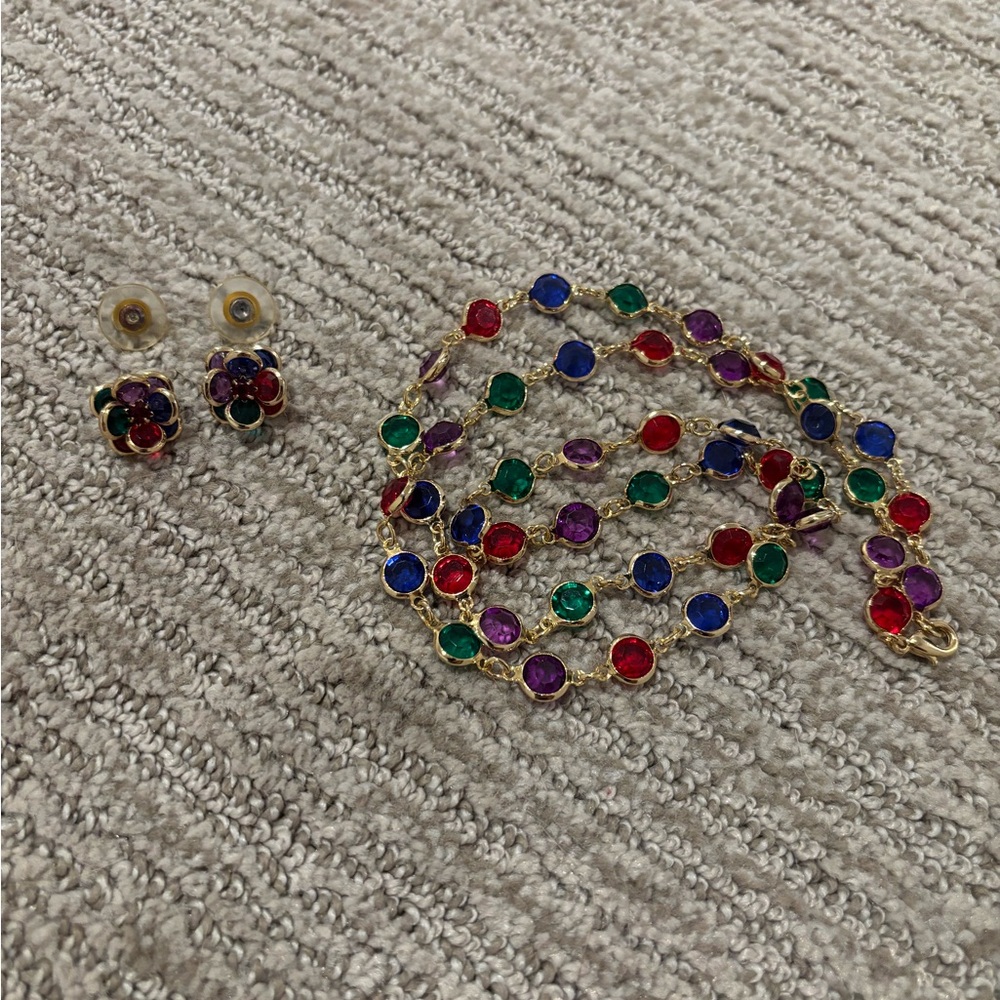 Multicolor, gold tone costume jewelry necklace and flower post earrings set